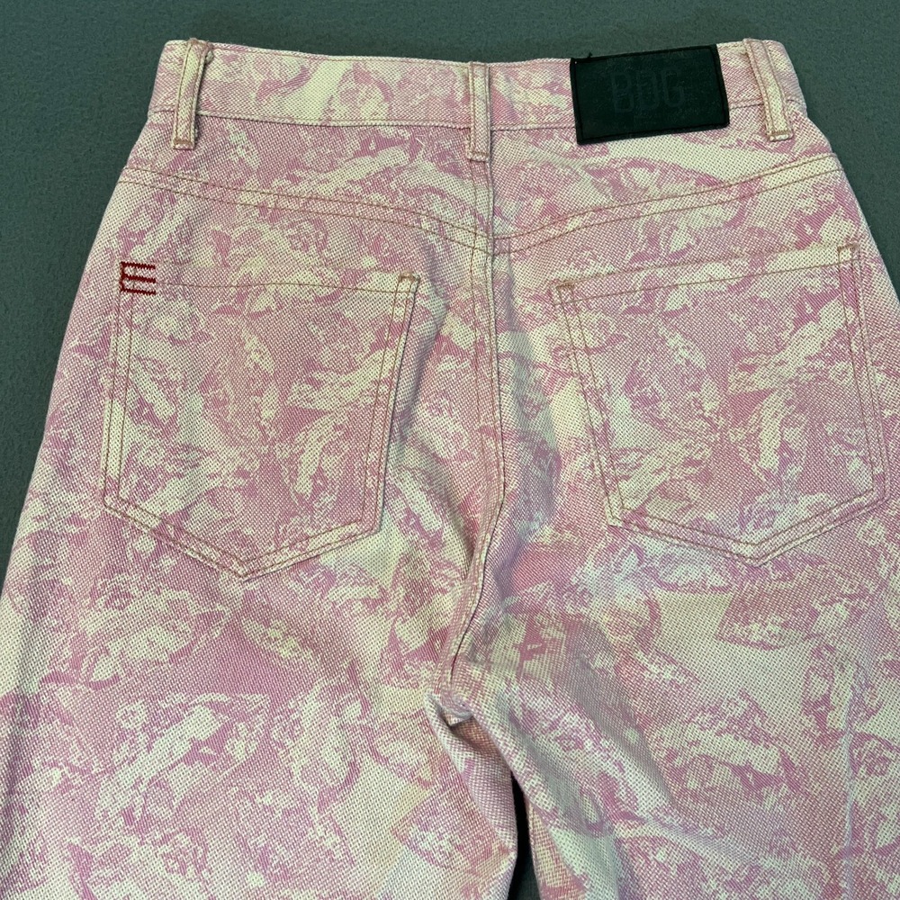 BDG Womens 25 Cowboy Jeans Pink Diamond Print Urban Outfitters Raw Hem Cotton - Picture 9 of 10